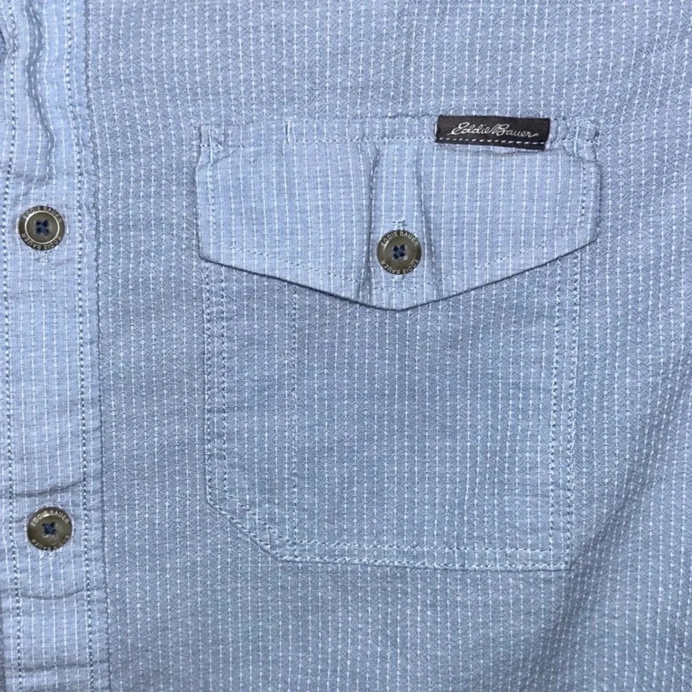 Eddie Bauer Mens Classic Fit Short Sleeve Button Up Shirt Blue Stripe‎ Size M